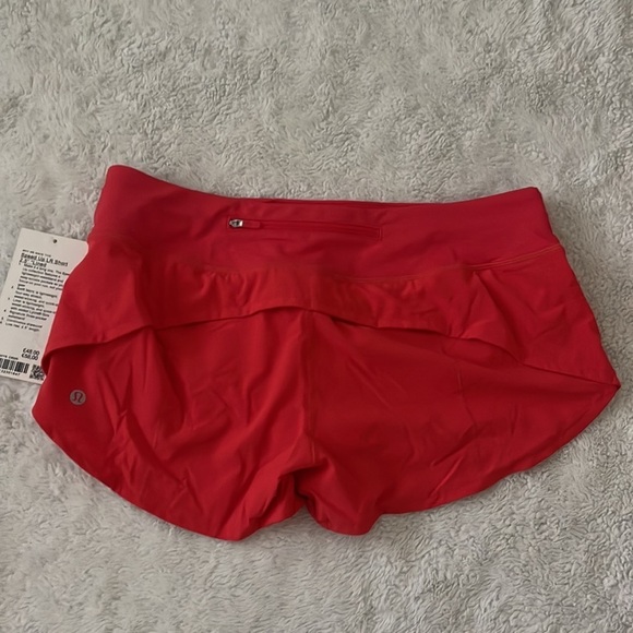 (NWT) Lululemon Speed Up Low-Rise Lined Shorts 2.5" in Carnation Red, Size: 8 - Picture 11 of 16